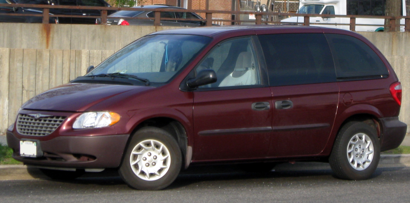 Description 2001-2003 Chrysler Voyager -- 04-10-2011.jpg