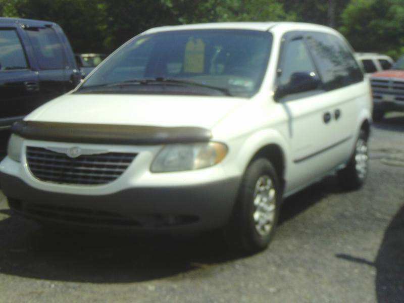2001 Chrysler Voyager, White, V-6, Automatic, 4th Door, 3rd Row Seat ...