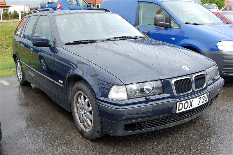 BMW 318 Kombi 1997 24.900 SEK