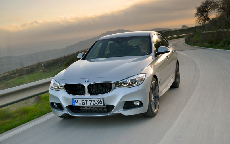 2014 Bmw 335I Gran Turismo Front End In Motion