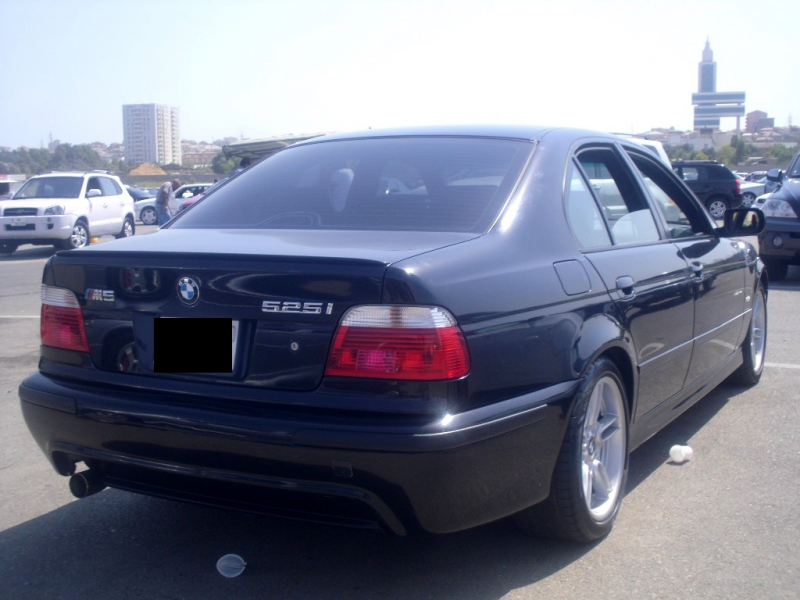 BMW 525 2002 - 15800$ Elan?n kodu: 669