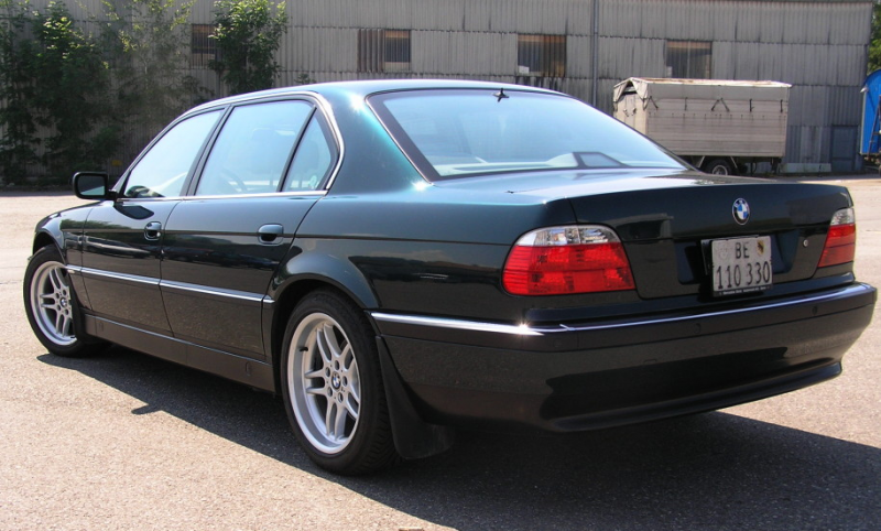 BMW 740 iL, dunkelgrün mét, 05.1998, 156'900 km, Zustand 1 ...
