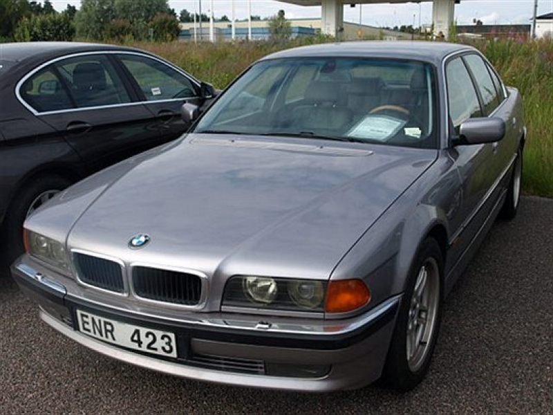 BMW 740 iA Svensksåld Sedan 1996 49.000 SEK