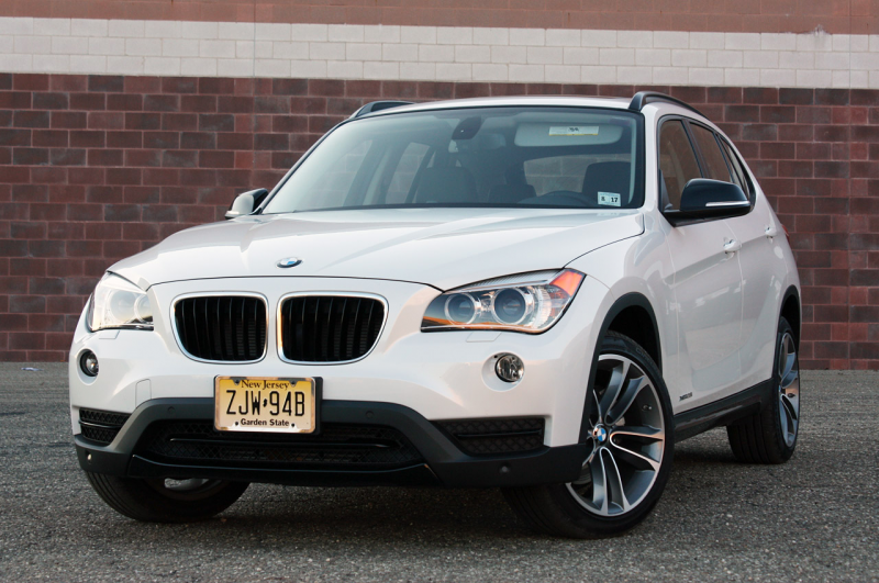 2013 BMW X1 Review by Autoblog - photo gallery