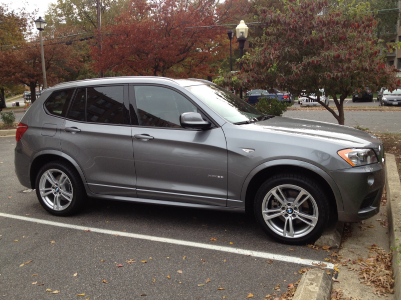 Even when photographed in the wild, the 2013 BMW X3 28i M Sport ...