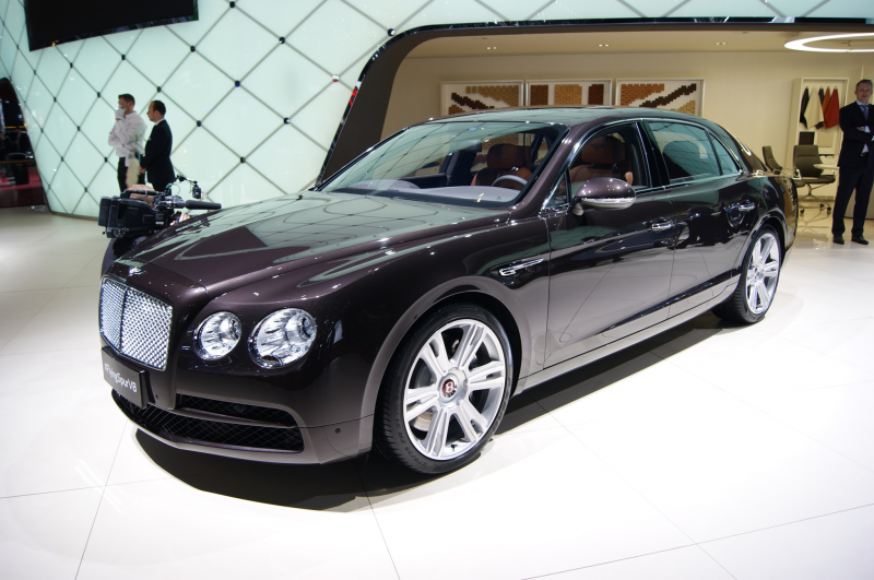2015 Bentley Flying Spur Front Three Quarters