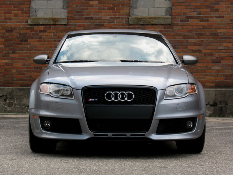 Audi RS4 2008 (3)
