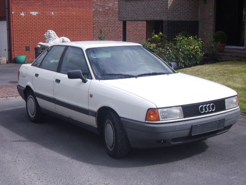 you some old picture of this audi 80 car this car body is luxury with ...