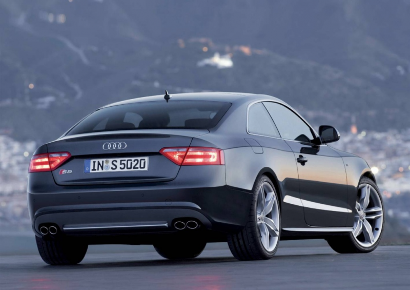 Audi S5: First Look