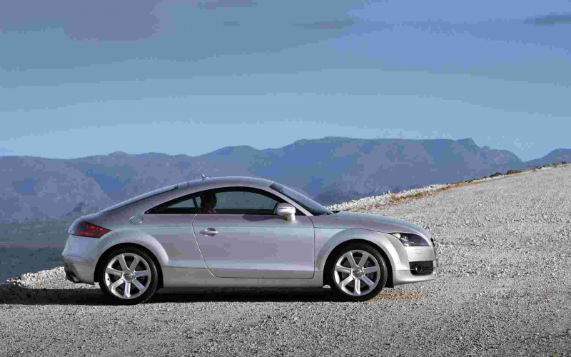 Audi-TT-2006-widescreen-0122840.jpg