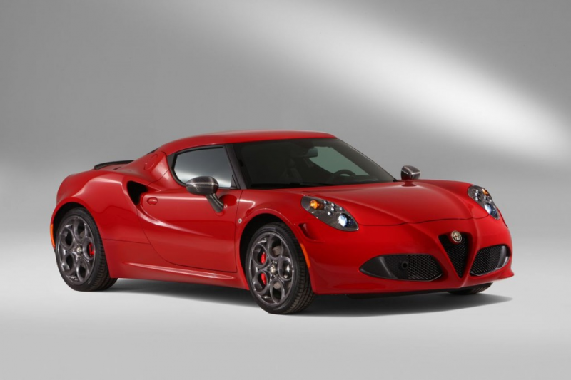 Alfa Romeo 4C, nuove immagini ufficiali
