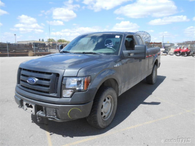 2010 Ford F150 XL Extended Cab Pickup Truck