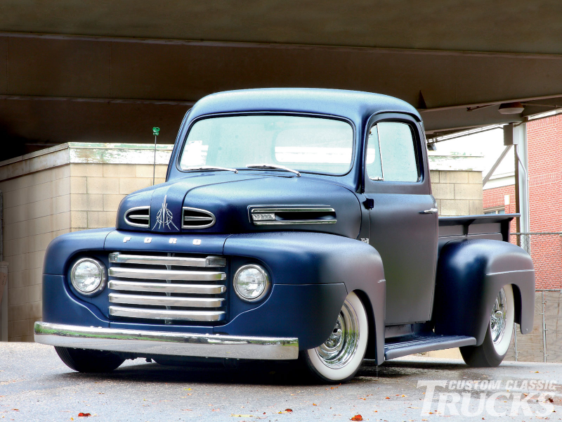 1949 Ford F1 Front
