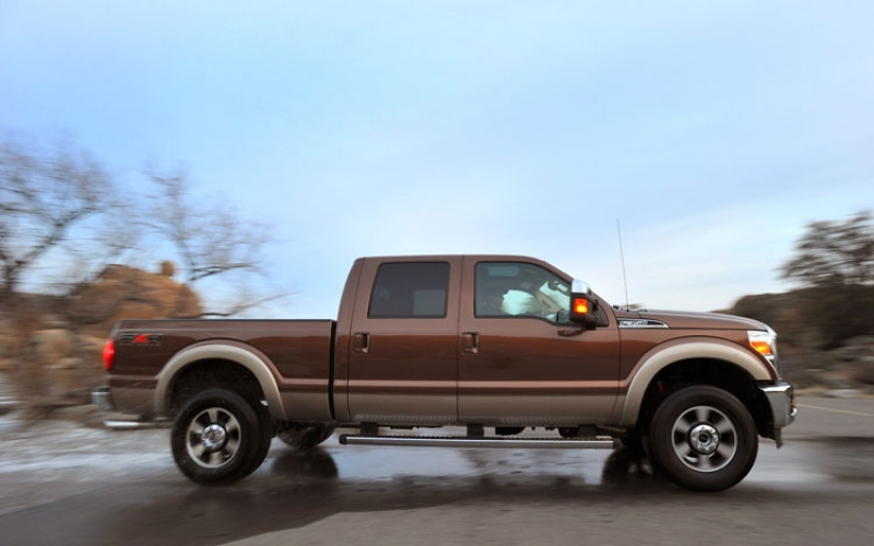 2011 ford f series super duty side