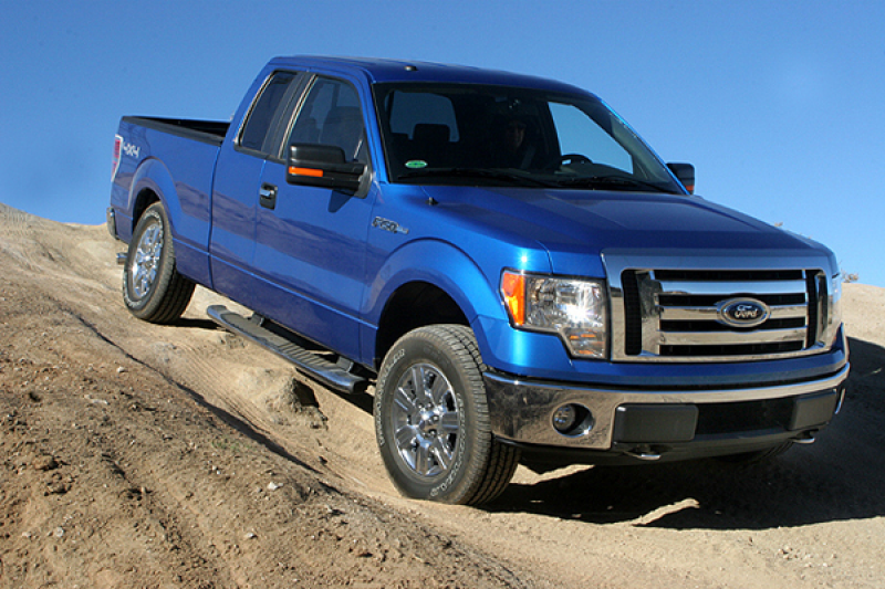 The 2009 F-150 sports a new look, 18-inch wheels and plenty of ...