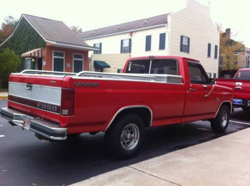 THIS AUCTION IS FOR A 1985 FORD F 150 LARIAT XLT EXPLORER TRUCK.