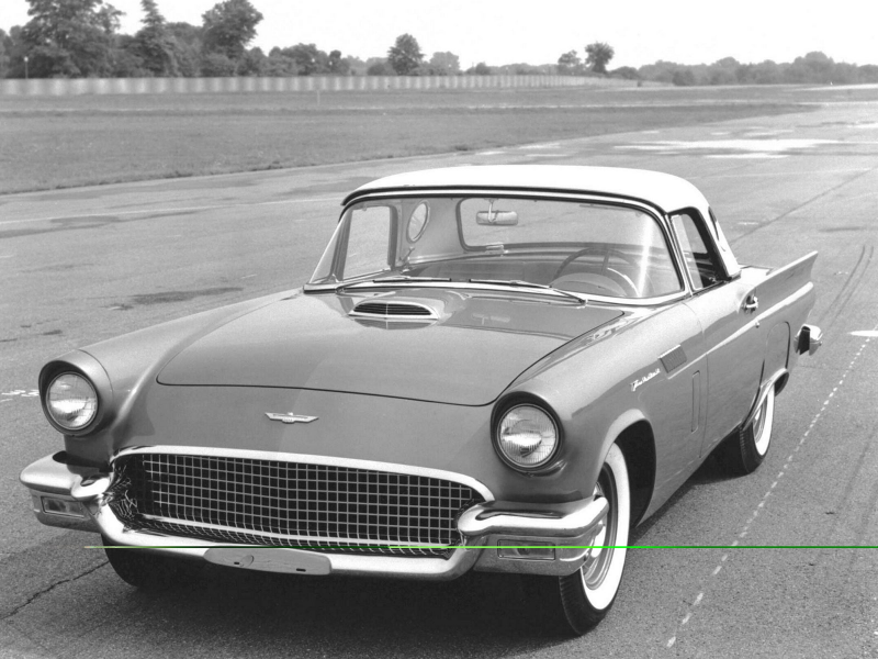 1957 Ford Thunderbird (c) Ford