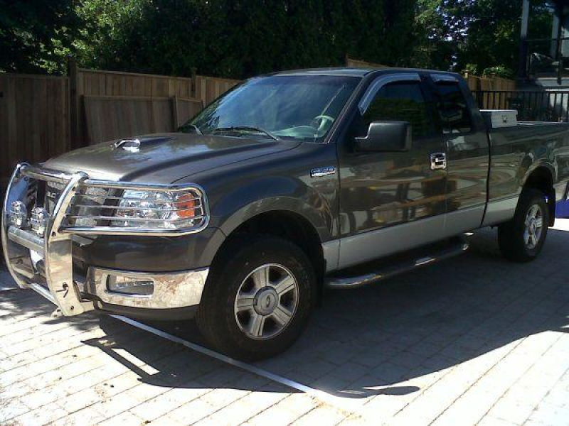 2004 Ford F-150 XLT Triton **LOW MILAGE** - $10998 (lower mainland) in ...