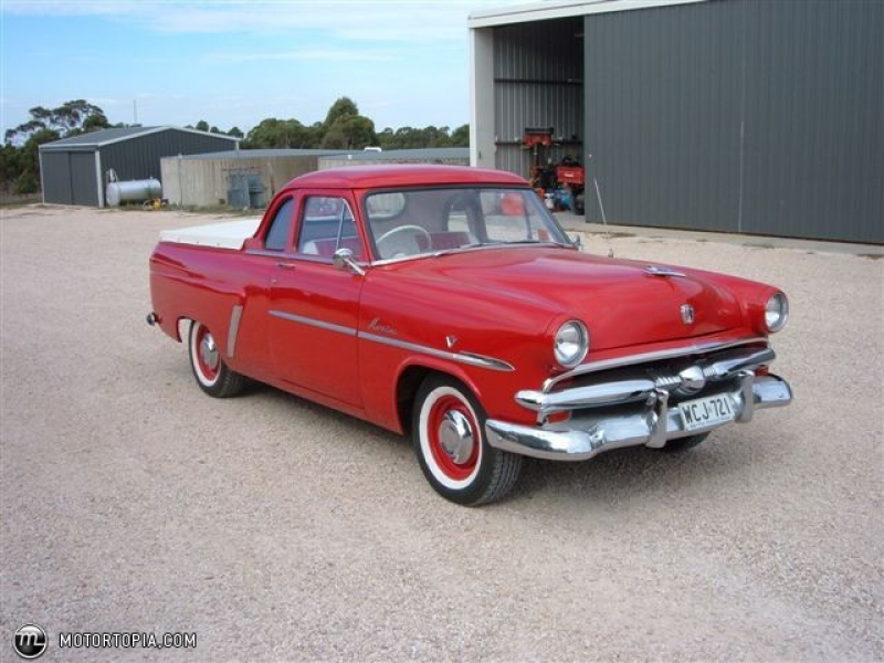 Photo of a 1953 Ford Mainline Ute (The Mainline)