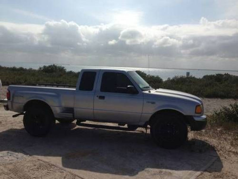 Selling Silver 2001 Ford Ranger XLT 4x4 new rims and tires and sound ...