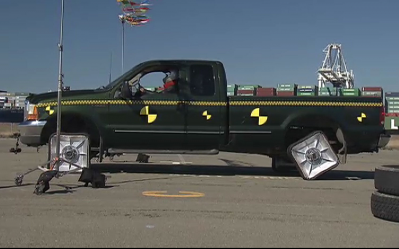 Mythbusters Square Wheels Ford Superduty Side