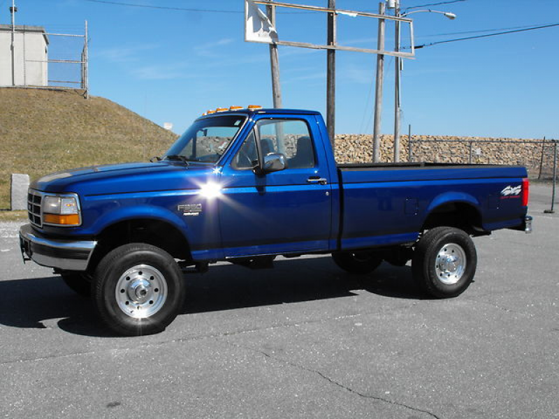 1997-Ford-F350-XLT-4x4-7-3-Powerstroke-Diesel-Rare-Color-Electric-Blue ...
