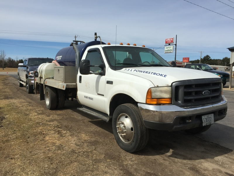 1999 Ford F-450, 7.3L diesel, automatic transmission, two-wheel drive ...