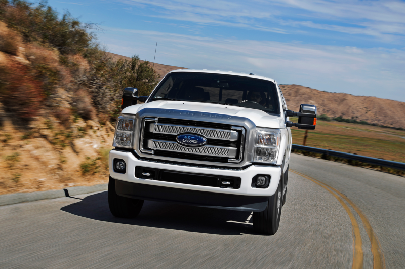 2013 Ford F 350 Super Duty Lariat Platinum Front View In Motion
