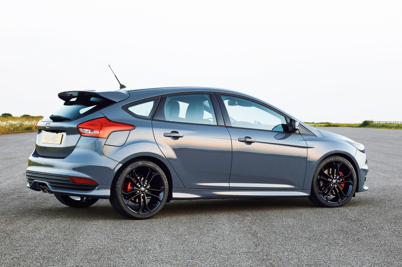 2015 Ford Focus ST TDCi First Look Photo Gallery