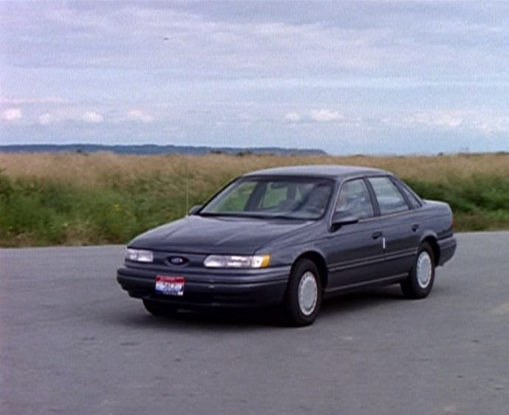 1993 Ford Taurus GL