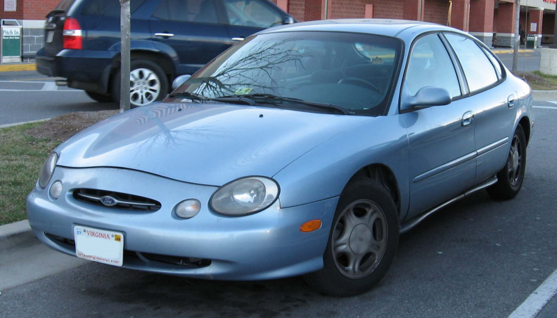 Description 1998-99 Ford Taurus.jpg