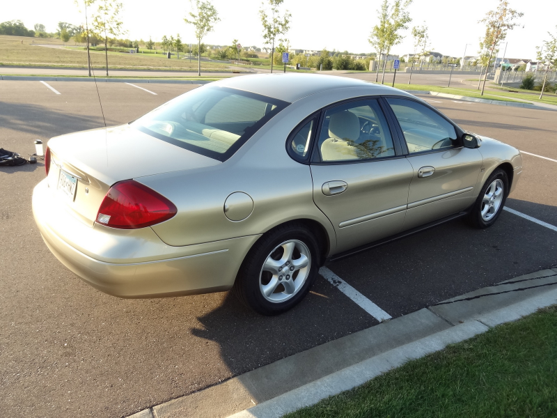 What's your take on the 2000 Ford Taurus?