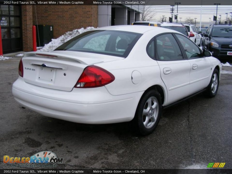 2002 Ford Taurus SES Vibrant White / Medium Graphite Photo #3