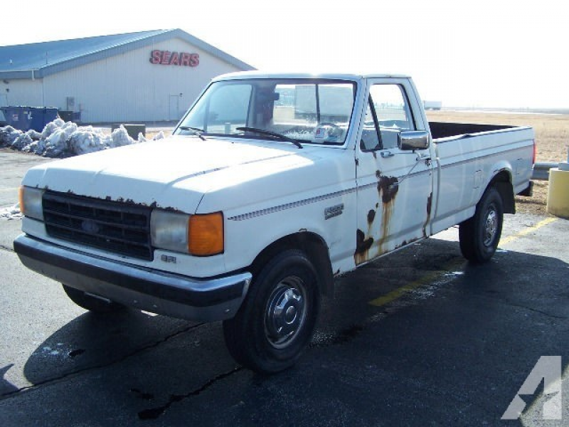 1988 Ford F250 Custom for sale in Pontiac, Illinois