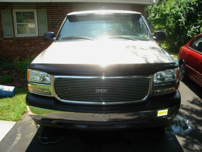 2000 GMC Sierra 1500 4X4 8' Bed 1 owner VGC many new parts 95700 orig