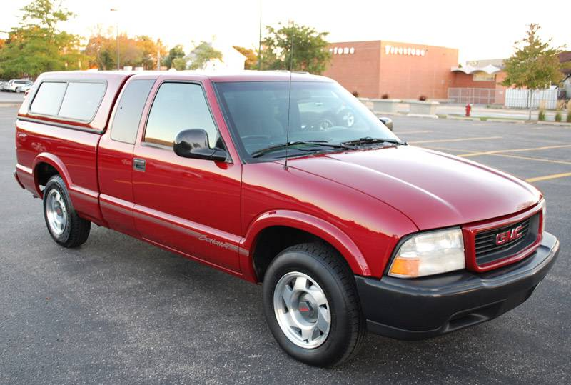 1998 GMC Sonoma Pickup Extended 3 door, only 91k miles
