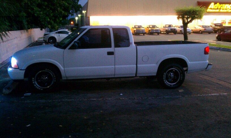 Another SLiCk00 2000 GMC Sonoma Extended Cab post...