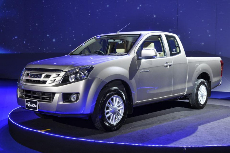 Isuzu has releases the new D-MAX Pickup Truck, which made its public ...