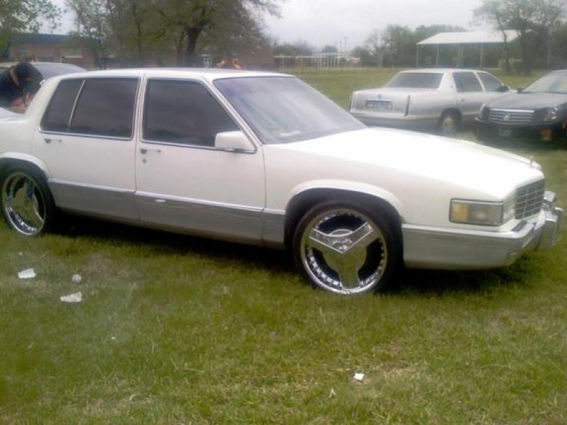 YunGdawG’s 1991 Cadillac DeVille